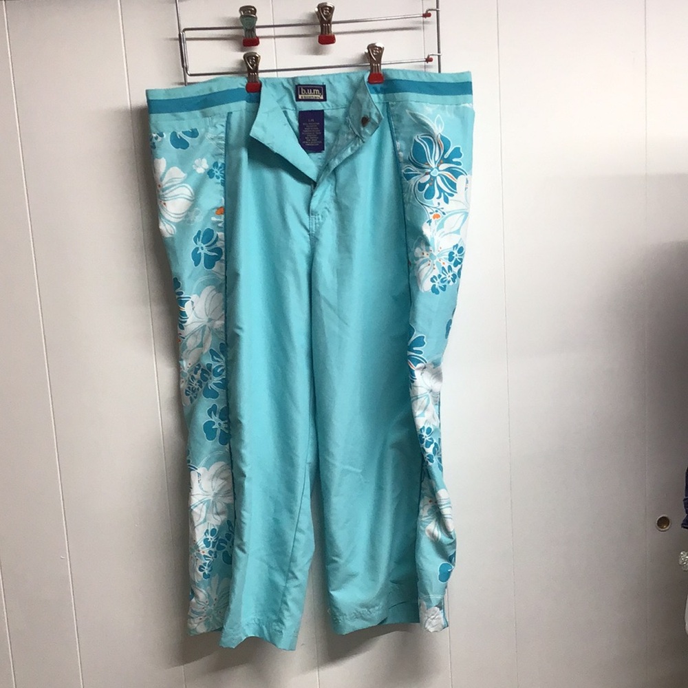 BUM equipment vintage  Men’s Turquoise Floral Board Shorts beachwear
